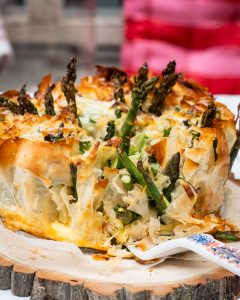 Mehr über den Artikel erfahren Spargelquiche mit Filoblättern