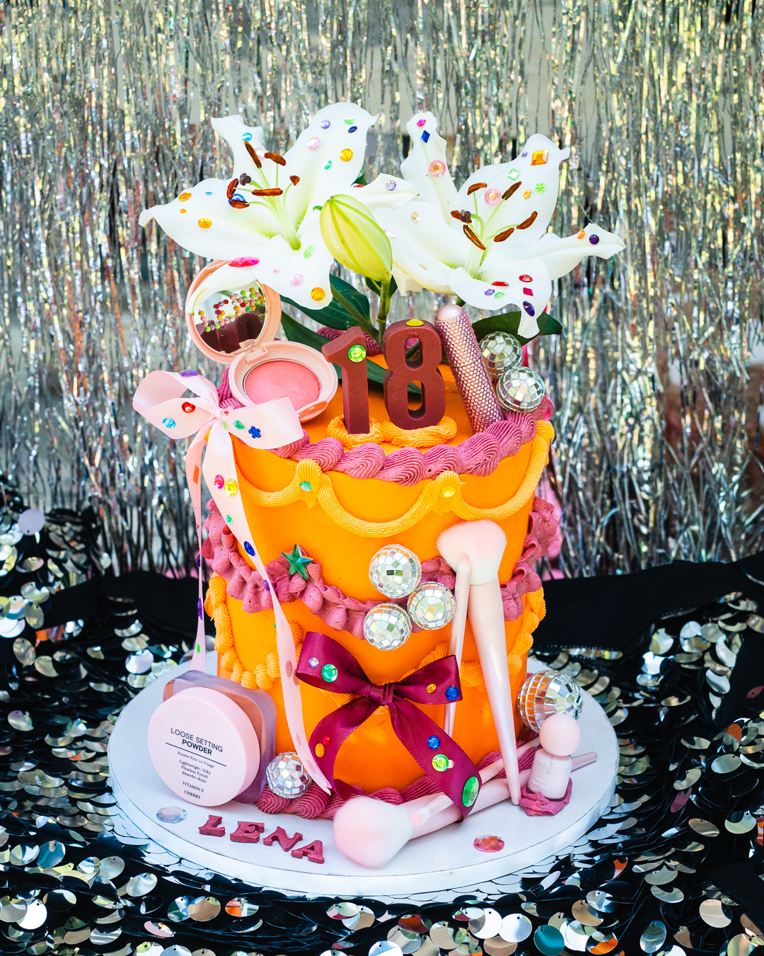 Mehr über den Artikel erfahren Disco Geburtstagstorte (Schminktorte)