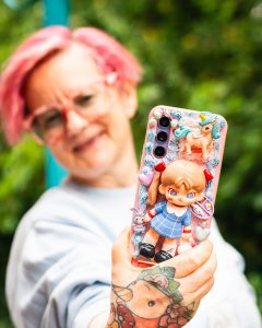 Mehr über den Artikel erfahren Handyhülle mit Figuren