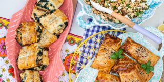 Perl Couscous Salat mit Blätterteigteilchen